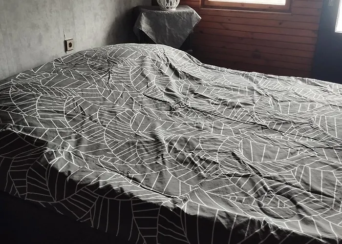 S Balkónem V Rodinném Domě Habitación en casa particular