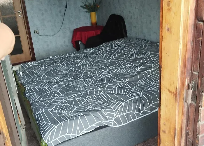 S Balkónem V Rodinném Domě Habitación en casa particular Česká Lípa